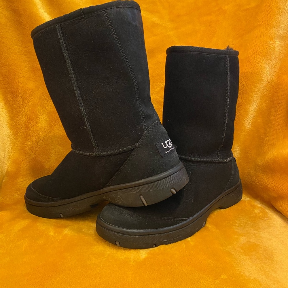 UGG Black Classic Boots Women’s Size 8
